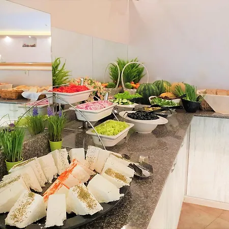 Hotel Grenada Slantschew brjag
